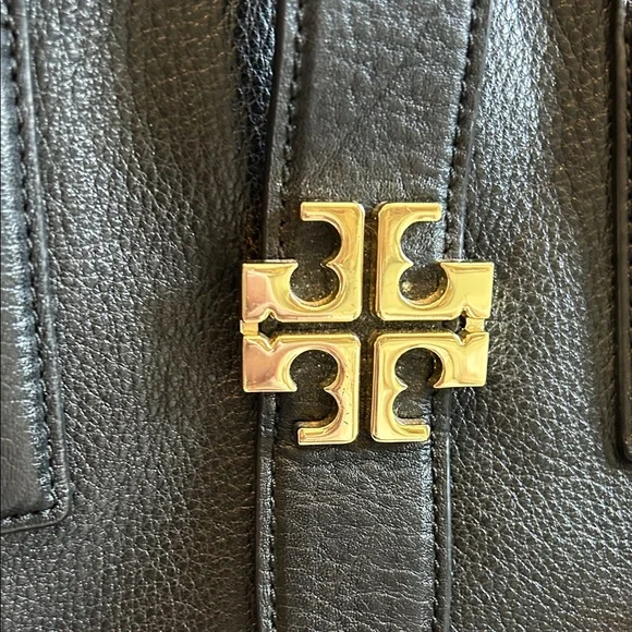 NEW LISTING! LIKE NEW! Tory Burch Black Leather Handbag - Picture 5 of 5